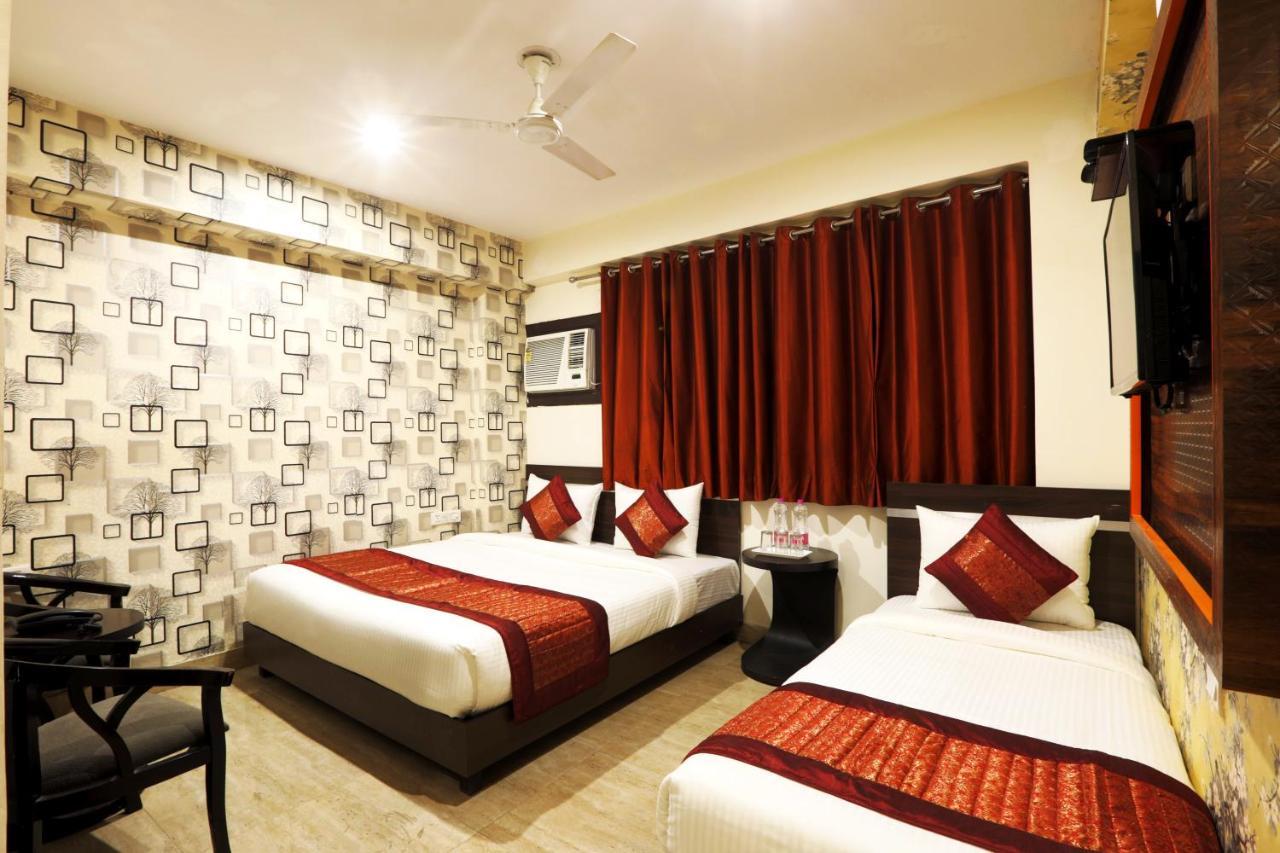 Hotel Sky Wood At Airport Nueva Delhi Exterior foto